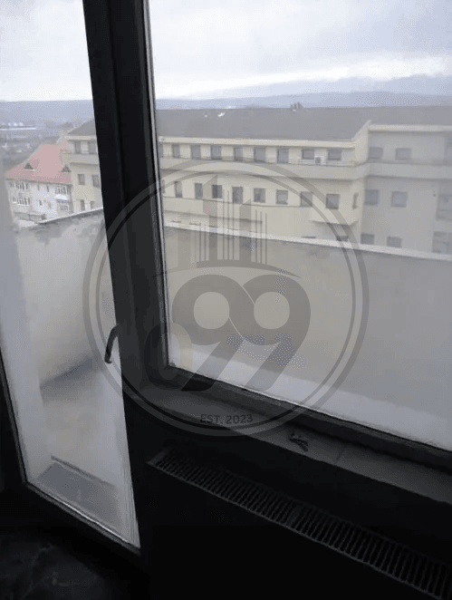 ap 3 cam vasile Aron – balcon